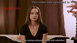 Köyhä teini kestää brutaalin rangaistuksen armottomalta herraltaan