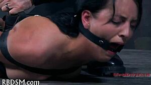 Look at me whipping this bound playgirl until she orgasms!