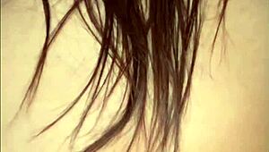 يوم عادي آخر مع نوال تُدق من قبل صديق زوجها علاء في رمضان