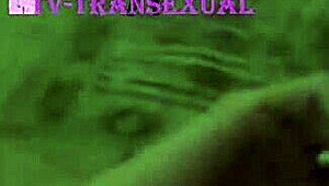 Con imponente shemale, wanna see her in action?