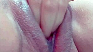 Fingering My Wet Pussy And Cumming