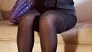 i’m peeing in shiny pantyhose for free viewing