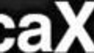 sintiendo la pasión mientras follan a caliente jovencita 18+ sobre la mesada de cocina