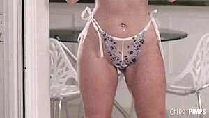 Big Tits Blonde Milf Savannah Bond Spanks and Plays Solo