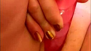 Hotwife steffi gold performs a slutty pussy dance in the full version.