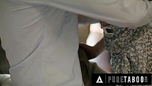 순수한 금기 장면, 성숙한 DILF Mick Blue가 Kylie Rocket 유혹해