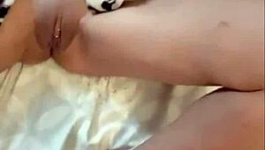 la despierto con la verga, buscanos juanlatino4, lamiendo su piercing