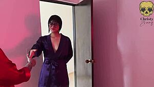 A massage with a happy ending with a bisexual MILF and a big tits Colombian