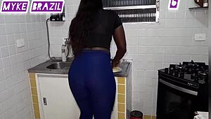 fernanda chocolate arrives home hungry from the gym