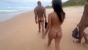 Fui na praia de nudismo com gostosas fazendo putaria