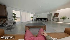 Beautiful Latina Stepsister Mary in VR Cosplay Parody