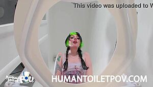 Hej, jsi připravený být teď mojí lidskou toaletou?