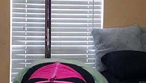 Naejae’s solo performance with twerking and grinding on a pole