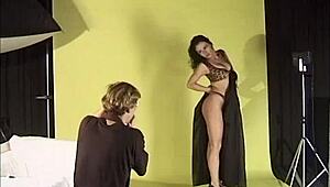 Italian retro photoshoot turns into vaginal fisting session