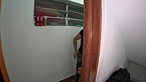 Wow! Muita Putaria e Farra com Tímida Estreante Livia Park!