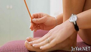 Solo girl fingers her pussy and tits