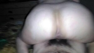 Velem és vele intim baszós pillanatok