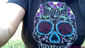 Man, check these bouncing boobs and dirty feet pissing! 😅