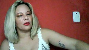 Mother and daughter share boyfriend in wild sex