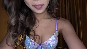 Sexy Japanese Girl Gives Intense Handjob To Orgasm