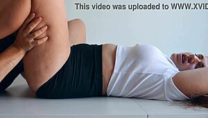 russian milf feeds pussy instead of lunch with licking