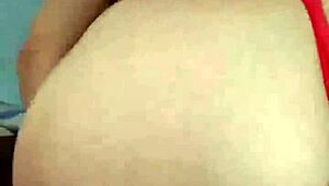 Teen dances reaggaeton mix on webcam