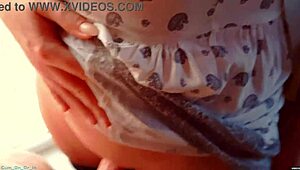 MILF horny isi stoking dengan air mani selepas sesi POV panas