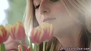 Classy Eurobabe Intensely Cockriding After Missionary