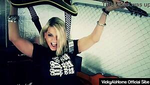 Does Vicky Vette's Pussy Rubbing Turn You On?