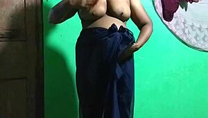 indian wife fingering cucumber 😋