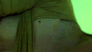 i'm so horny, wanna give me oral till i cum?