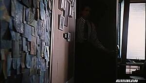 كيم ديلاني في المغوية 1995 تعطي هاند جوب مجنون