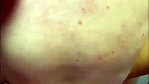 Anak tiri ketat mahu lagi dari ayah tiri walaupun pelincir