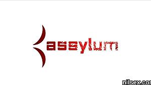 Teen boy's bizarre behavior lands him in assylum