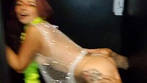 Man, gave my cock to an Argentine chick at the gloryhole... full vid on Red! 🔥