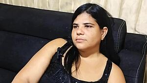 Stranger Helps Me Out and Ends Up Pounding My Sweet Spot! 😍