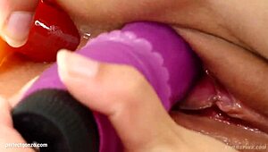 Solo Fingering Masturbation With Peaches Gonzo Style