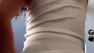 Watch this curly ass guy dancing funk and getting fucked?