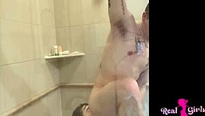 Красива 18+ девойка Меган Маркс я чукат здраво в душа бързичко