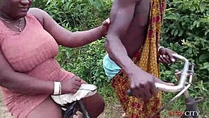 Okonkwo Lifts Village Slay Queen, Fucks Her Hard Outdoor
