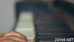 pretty teen 18+ fingers wet tight pussy with dildo