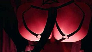 赤い熱いデモンガールとのPOV遭遇