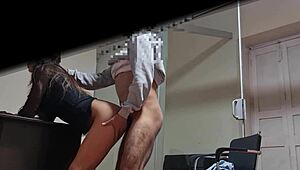 Spying on the sexy Spanish secretary at UNAM letters faculty