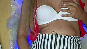 Hey, have you seen this gorgeous made-up travesti looking stunning?