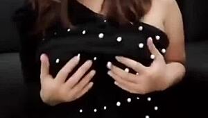 Horny Pinay wife masturbates for her secret lover