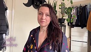 stepmom lets me cum on her pussy