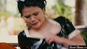 Classy Teen Gets Jizzed on Pussy in Taboo Maid Roleplay Scene