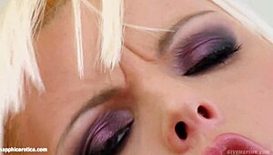 Sapphix Sandra Sanchez Fingers Herself in Solo Scene