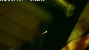 HACIENDO CHILLAR A MI PUTA HASTA SACARLE LOS PEDOTES