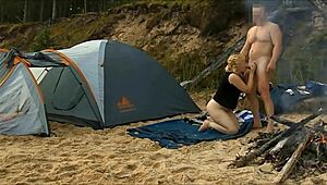 Desert Island Couple with Big Natural Tits in Voyeur Train Scene